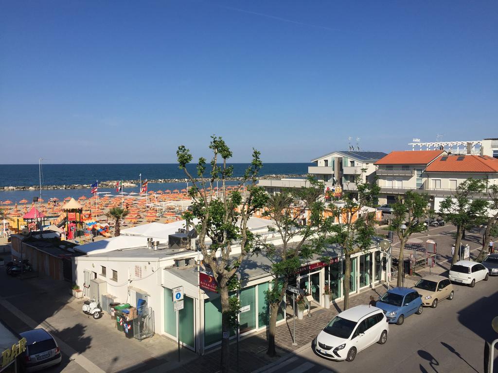 Hotel Acapulco Viserbella di Rimini Exterior foto